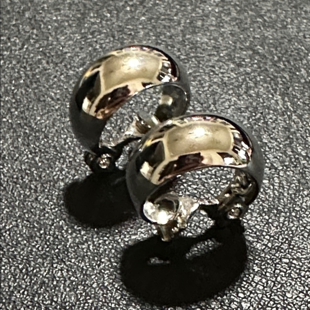 Monet Vintage Silver-Tone Clip On Earrings - Picture 6 of 8